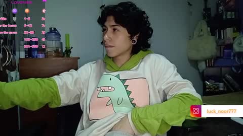 Snapshot of lucke_noor chatting on 2, 1, 2025 Noor online show from 2, 1, 2025