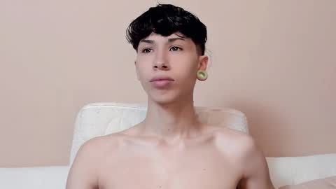 Snapshot of lucke_noor chatting on 5, 3, 2025 Noor online show from 5, 3, 2025