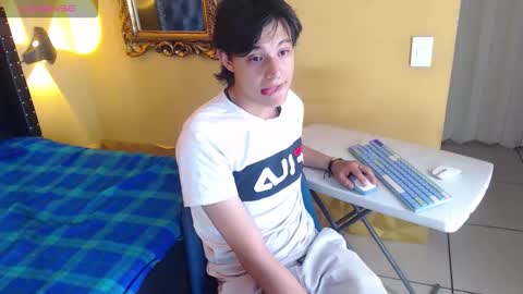 Snapshot of luckk_ chatting on 31, 3, 2026 luckk_ online show from 31, 3, 2026