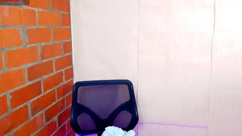Snapshot of lucky_blessed chatting on 6, 3, 2025 lucky_blessed online show from 6, 3, 2025