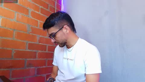Snapshot of lucky_blessed chatting on 2, 10, 2025 lucky_blessed online show from 2, 10, 2025