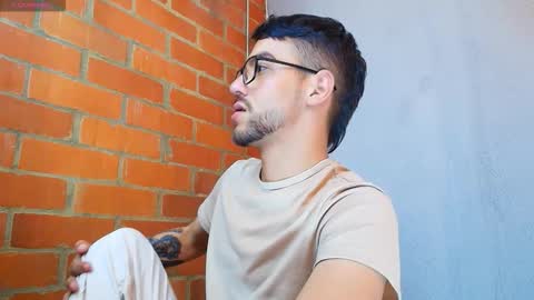 Snapshot of lucky_blessed chatting on 4, 10, 2025 lucky_blessed online show from 4, 10, 2025