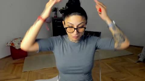 lucky_deniz online show from 4, 3, 2025