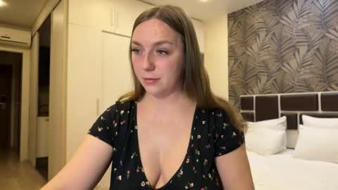 lucky_foryou_baby online show from 20, 3, 2026