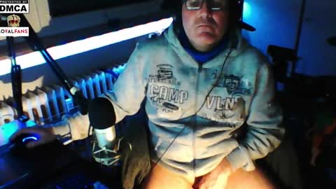 Snapshot of luckyfreak1 chatting on 31, 12, 2024 call me Stefan online show from 31, 12, 2024
