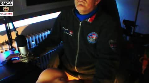 Snapshot of luckyfreak1 chatting on 2, 2, 2025 call me Stefan online show from 2, 2, 2025