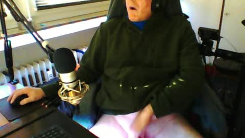        call me  Stefan online show from 31, 3, 2026