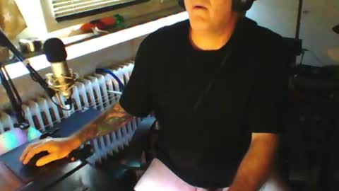 Snapshot of luckyfreak1 chatting on 11, 7, 2026 call me Stefan online show from 11, 7, 2026
