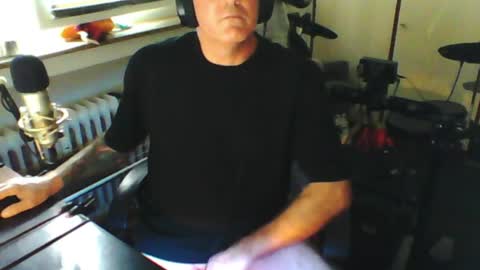 Snapshot of luckyfreak1 chatting on 19, 7, 2026 call me Stefan online show from 19, 7, 2026