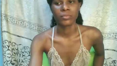 Snapshot of luckymadequeen chatting on 10, 6, 2026 Gloria online show from 10, 6, 2026