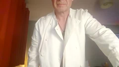 Snapshot of luckypuppy222 chatting on 8, 6, 2026 luckypuppy222 online show from 8, 6, 2026