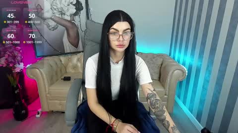 Monika online show from 16, 12, 2024