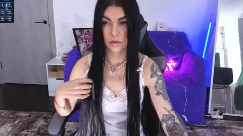 Monika online show from 5, 12, 2025