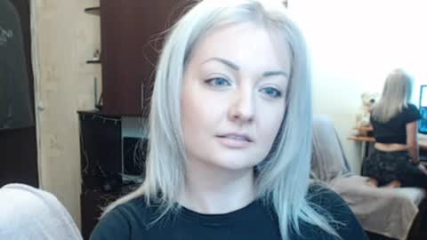 Snapshot of luckyshotgirl chatting on 12, 7, 2026 LuckyShot online show from 12, 7, 2026