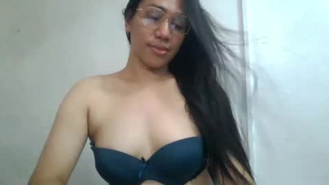 Snapshot of luckyts_cumx chatting on 2, 5, 2026 luckyts_cumx online show from 2, 5, 2026