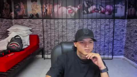 Snapshot of luckyy_boy_ chatting on 20, 4, 2026 Lucky online show from 20, 4, 2026
