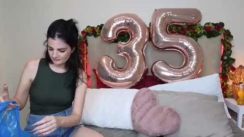 Snapshot of lucy1990xxx chatting on 18, 2, 2025 Lucy online show from 18, 2, 2025