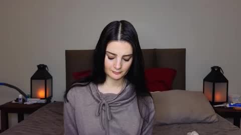 Snapshot of lucy1990xxx chatting on 19, 9, 2025 Lucy online show from 19, 9, 2025