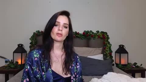 Snapshot of lucy1990xxx chatting on 17, 11, 2025 Lucy online show from 17, 11, 2025