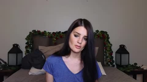 Snapshot of lucy1990xxx chatting on 22, 11, 2025 Lucy online show from 22, 11, 2025