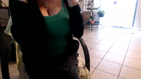 lucy_0000 online show from 8, 6, 2026