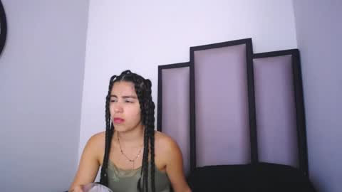   online show from 21, 11, 2025