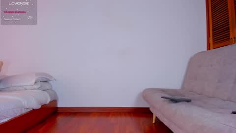 Snapshot of lucy__77 chatting on 3, 3, 2025 Hello my name is Lucy nice to meet you thumb up is important for me kisses online show from 3, 3, 2025