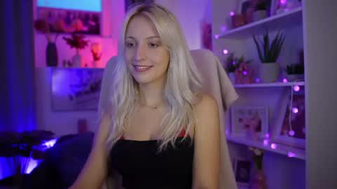 Snapshot of lucy_cutie_ chatting on 31, 7, 2026 Cutie Lucy online show from 31, 7, 2026