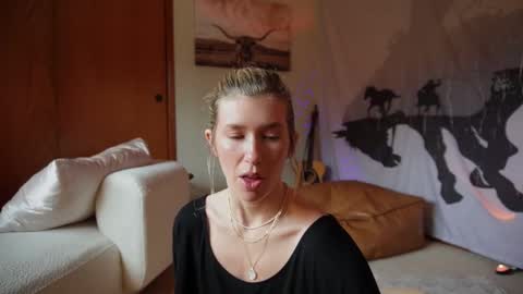 Lucy. online show from 3, 3, 2025