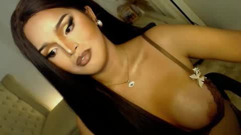 Snapshot of lucy_heartfiliaxxx chatting on 8, 3, 2025 MONA online show from 8, 3, 2025