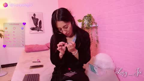 Luciana online show from 8, 3, 2026