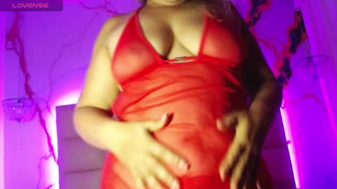 Snapshot of lucy_milf_474 chatting on 12, 11, 2025 Lucy online show from 12, 11, 2025