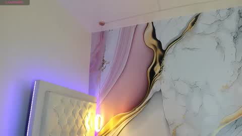 Snapshot of lucy_milf_474 chatting on 24, 11, 2025 Lucy online show from 24, 11, 2025