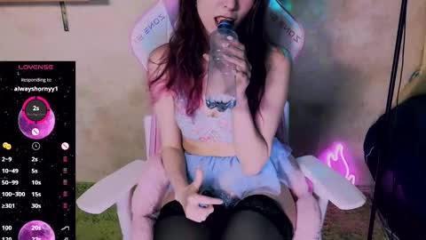 Snapshot of lucy_millss chatting on 10, 2, 2025 LUCY online show from 10, 2, 2025