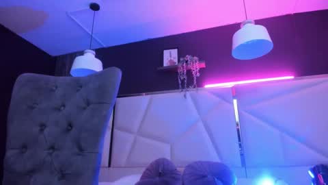 Snapshot of lucy_williiams chatting on 10, 9, 2025 Lucy online show from 10, 9, 2025