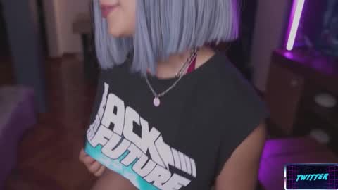 Snapshot of lucyallenx chatting on 10, 12, 2024 Lucy Alien online show from 10, 12, 2024