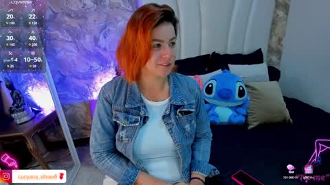 Lucyana Silva online show from 2, 2, 2025