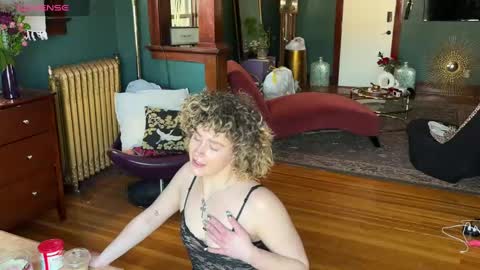 Snapshot of lucydreamsbaby chatting on 22, 2, 2025 lucydreamsbaby online show from 22, 2, 2025