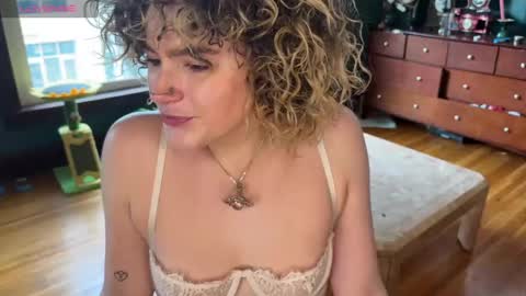 Snapshot of lucydreamsbaby chatting on 5, 3, 2025 lucydreamsbaby online show from 5, 3, 2025