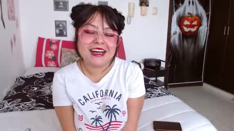 Lucya Fernanda  online show from 16, 10, 2025