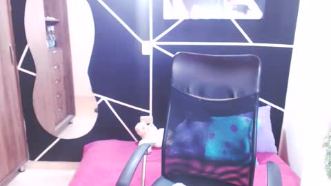 LUCY online show from 18, 1, 2025