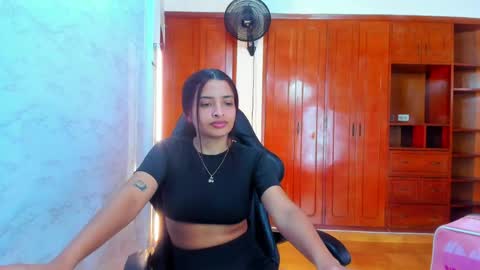 LUCY  online show from 22, 5, 2026