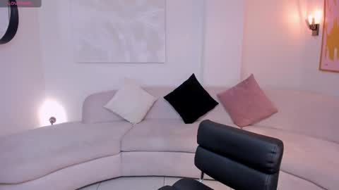 Lucy online show from 3, 10, 2025