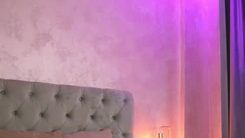 LucyWillow online show from 19, 7, 2026