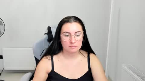 Snapshot of lucyycharm chatting on 23, 6, 2026 Lucy online show from 23, 6, 2026