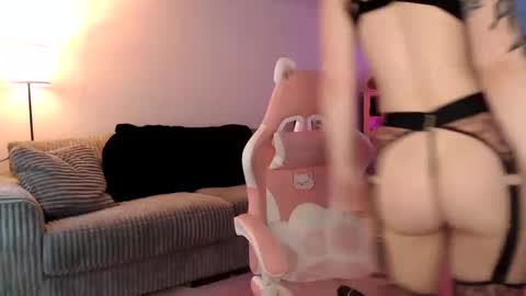 Snapshot of lucyyluvss chatting on 10, 12, 2024 Lucy online show from 10, 12, 2024