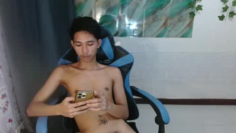 lui_the_fucker online show from 23, 12, 2025