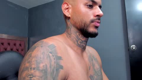 Luigi Vitale online show from 1, 1, 2025