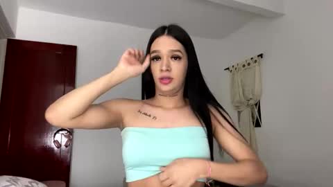Snapshot of luisa_summer2 chatting on 13, 10, 2025 Luisa Fernanda online show from 13, 10, 2025