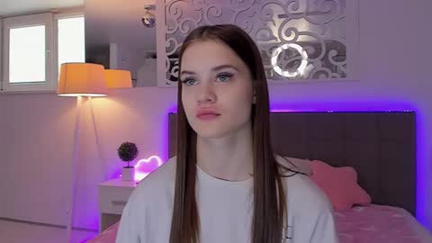 LuisaClover online show from 31, 3, 2026